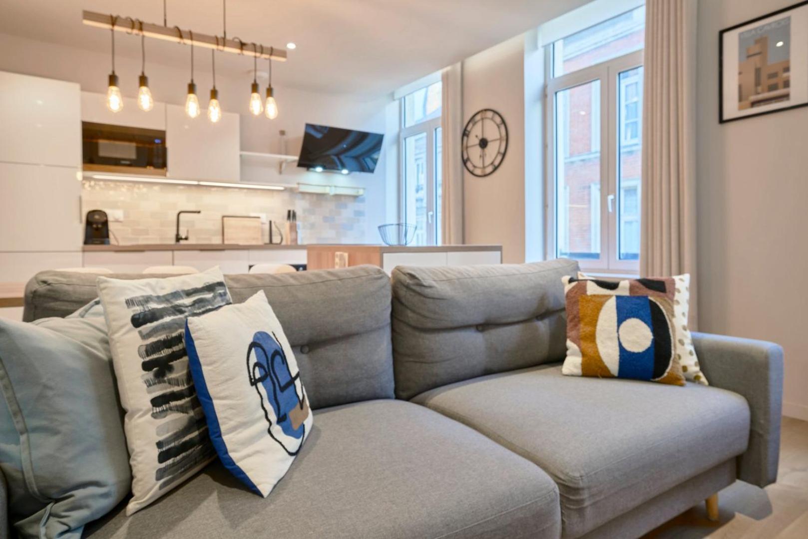 Apartment With Parking In The Heart Of Old ליל מראה חיצוני תמונה